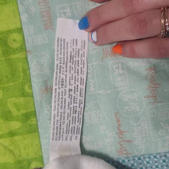 White Sweatshirt - Picture 4 of 5